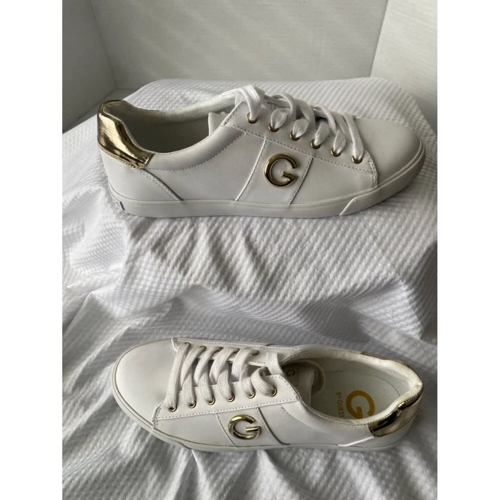 G by Guess White Sneakers with Gold Heel Accent Super Cute Women’s Size 11M NWOT